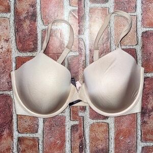 New Victoria's Secret Love Cloud Push Up Plunge Bra Size 36DD Nude Tan Beige